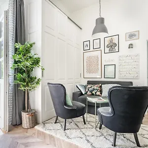  Apartment Bpr King Street Vintage Design With A/c