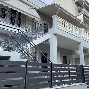 https://ifos-apartments.hotelschalkidiki.net