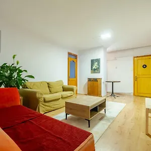 central-flat-800-m-to-metro-station-in-sisli.istanbul-turkeyhotels.com/