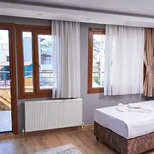 pequena-casa-apart.istanbul-turkeyhotels.com/