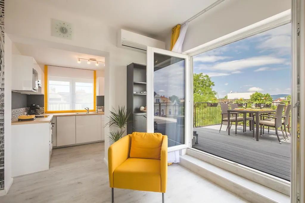 Terrace Apartments At City Park Budapest