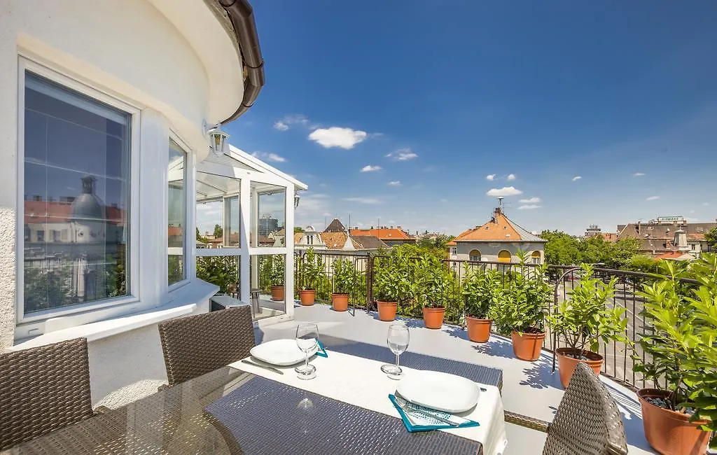 Terrace Apartments At City Park Budapest 0*,