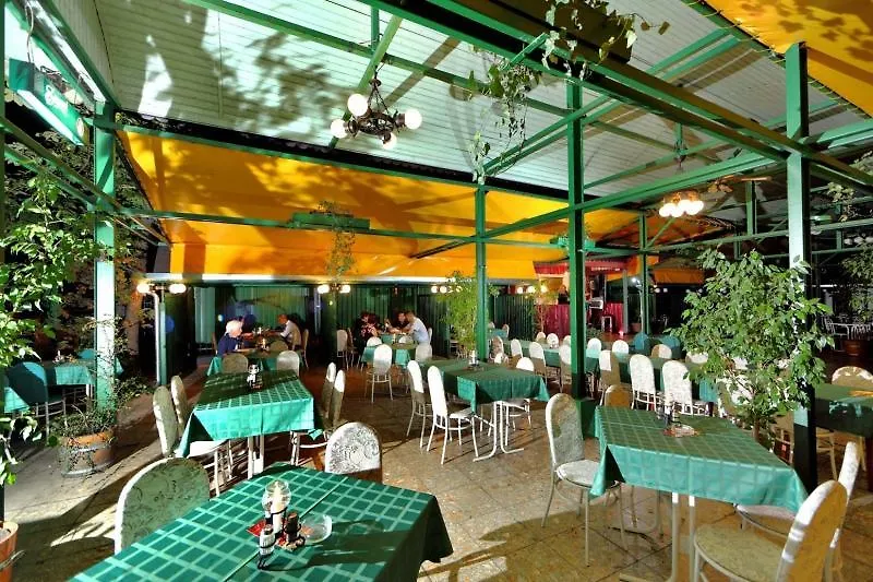 Terrace Apartments At City Park 부다페스트 헝가리